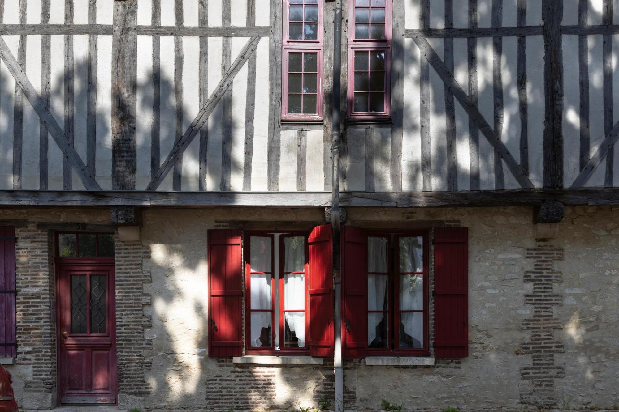 L'Odyssee - Parking Prive - Centre Ville Troyes Exterior foto